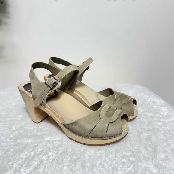 Swedish Hasbeens Shoes - Swedish Hasbeens Women's Peep Toe High Clog 38